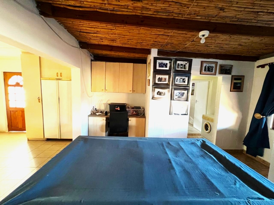 4 Bedroom Property for Sale in Britannia Bay Western Cape